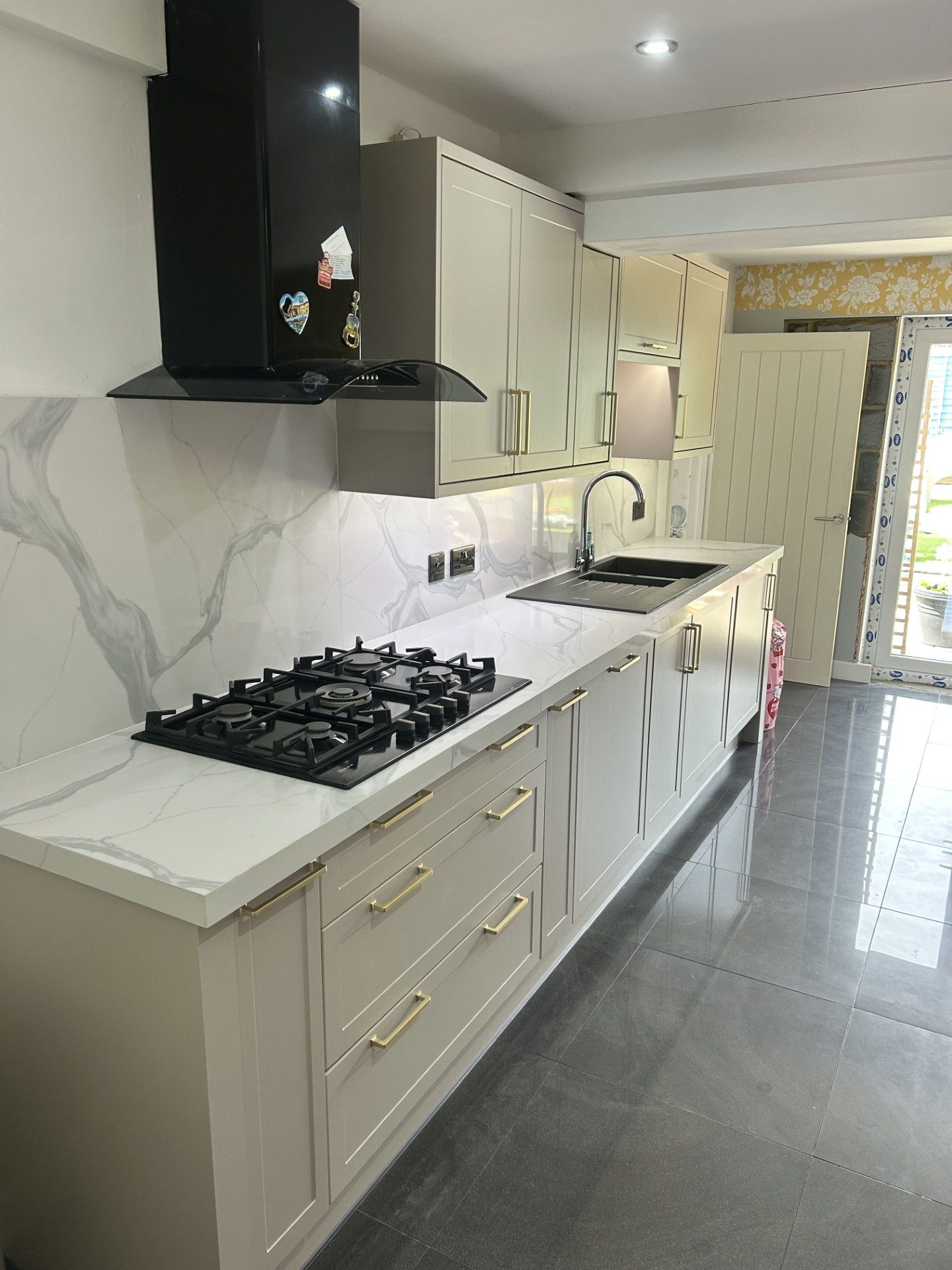 After – Kelstone doors in Matt Kashmir – Vitton quartz overlay – Chatham